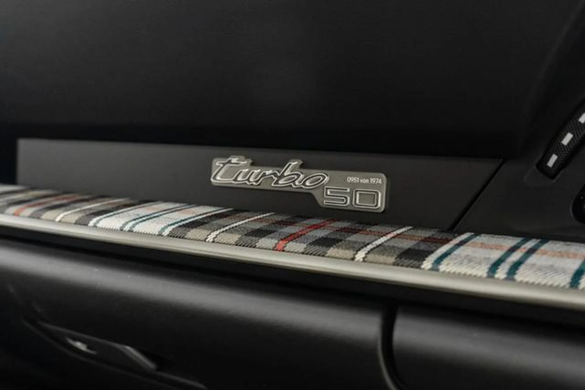 mph031_530581714_ic_Iwfoxjax_M_Br_Ni_Kon_Ux_N_Xl3_Lj_E_36e68d7b25