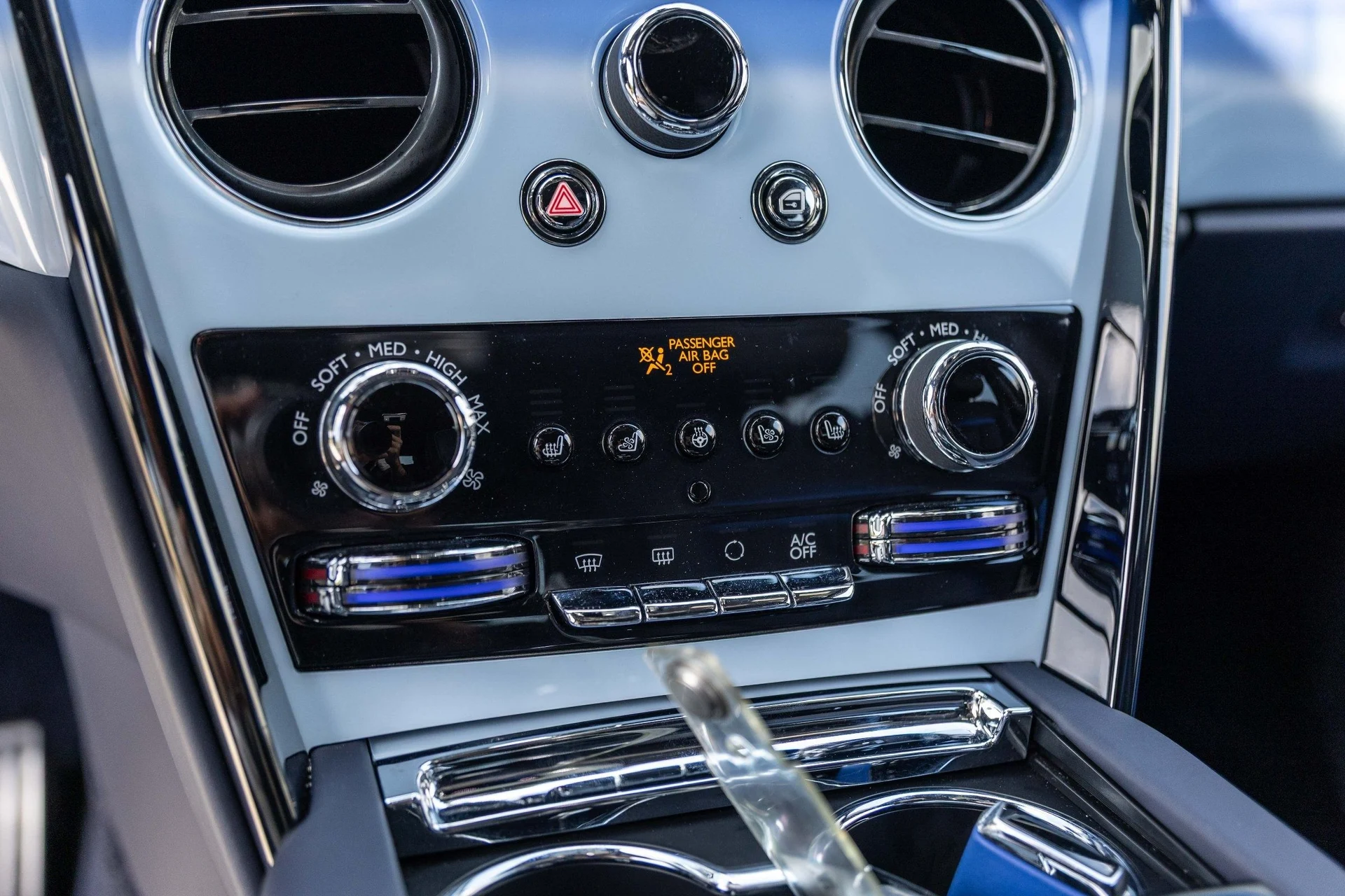 mph031_532437185_Hi_Tech_Luxury_Imports_LLC_SLATV_8_C04_RU_223924_image_31_eeea6ecbe2