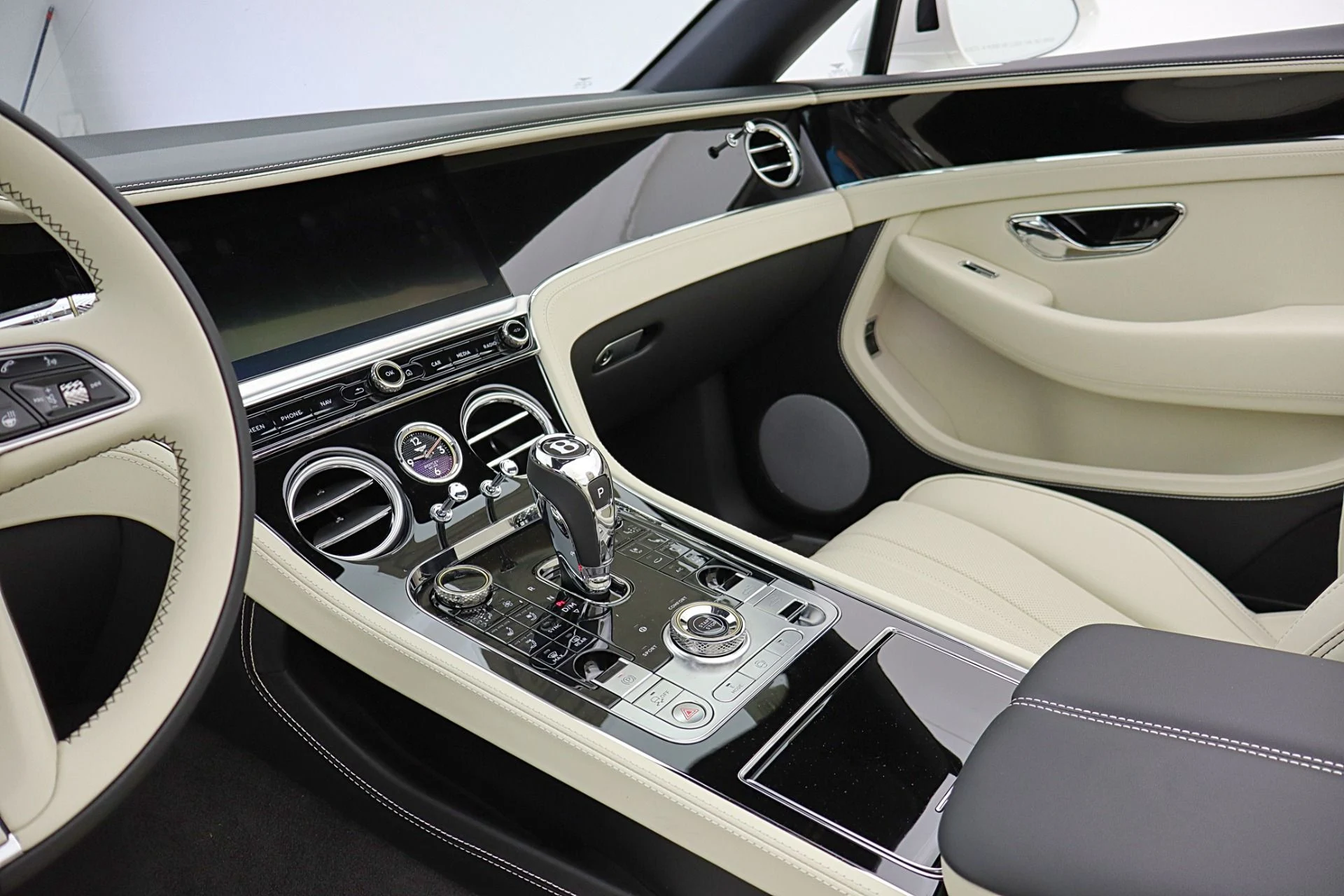 mph031_532890291_New_2026_Bentley_Continental_GTC_354cfc1f0c