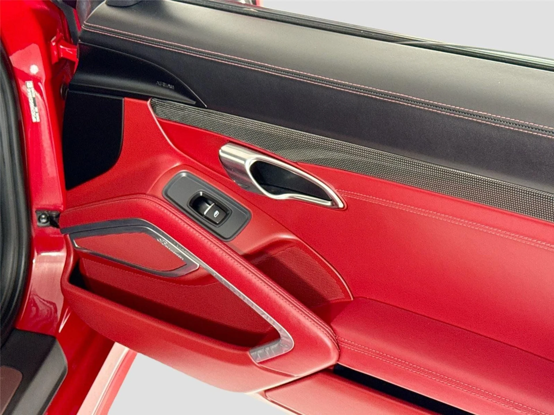 mph031_540805387_fbe264aab353955d41a049d9094e8011_76f2c8445a