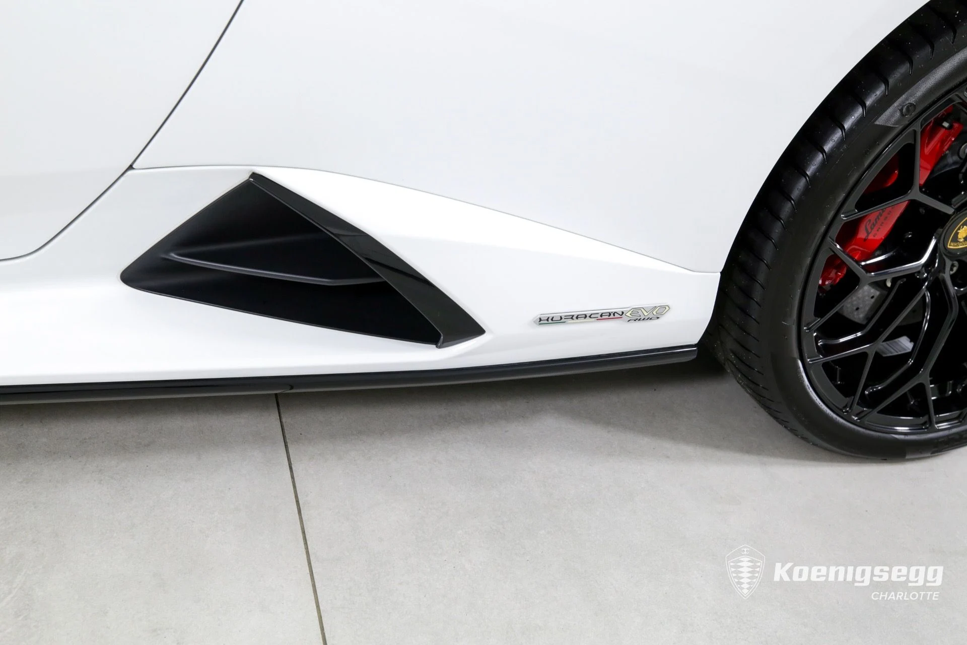 mph031_547597454_Used_2022_LAMBORGHINI_HURACAN_EVO_1720041211_9517c9d856