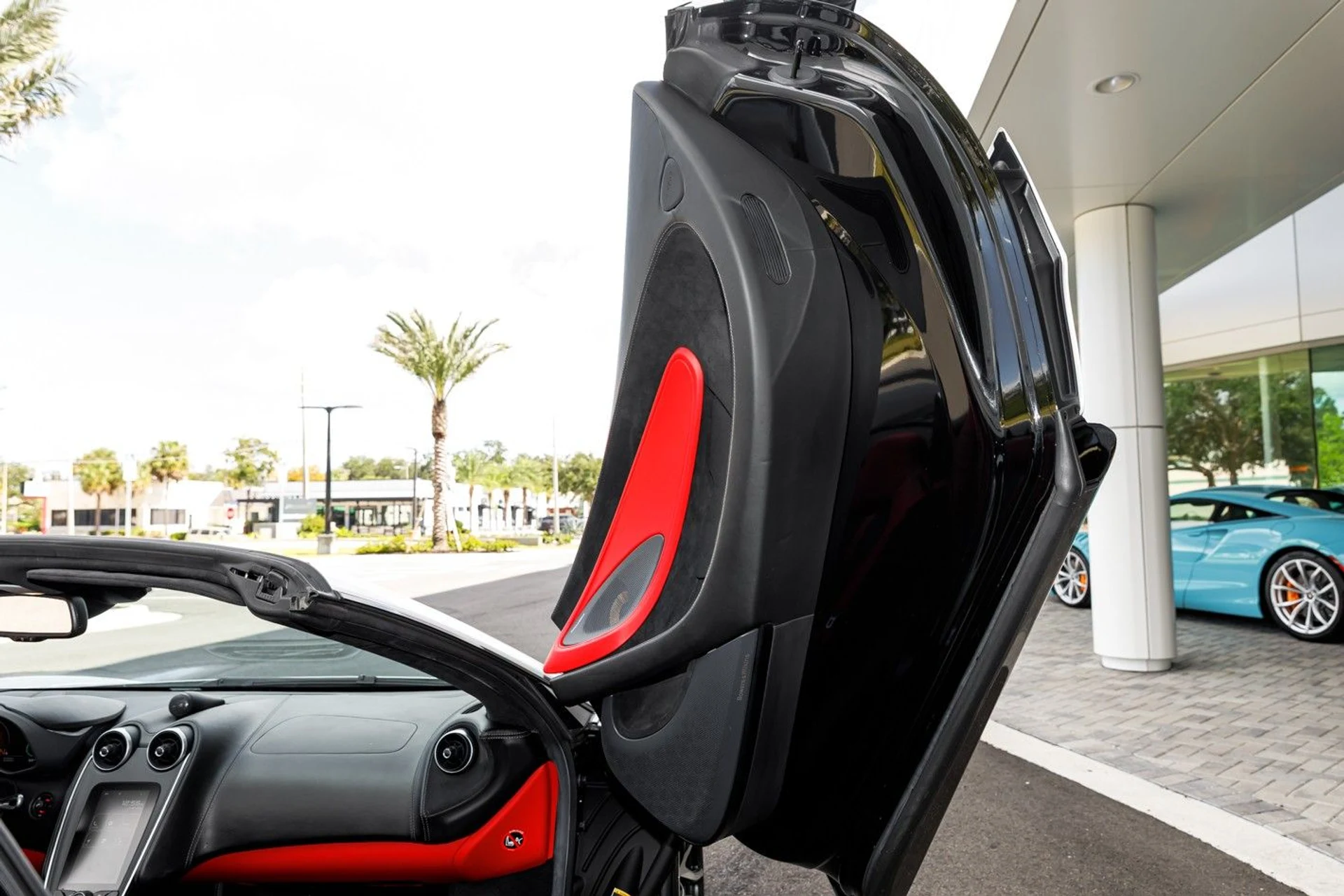 mph031_549050732_607_p32_l_c805fcf035