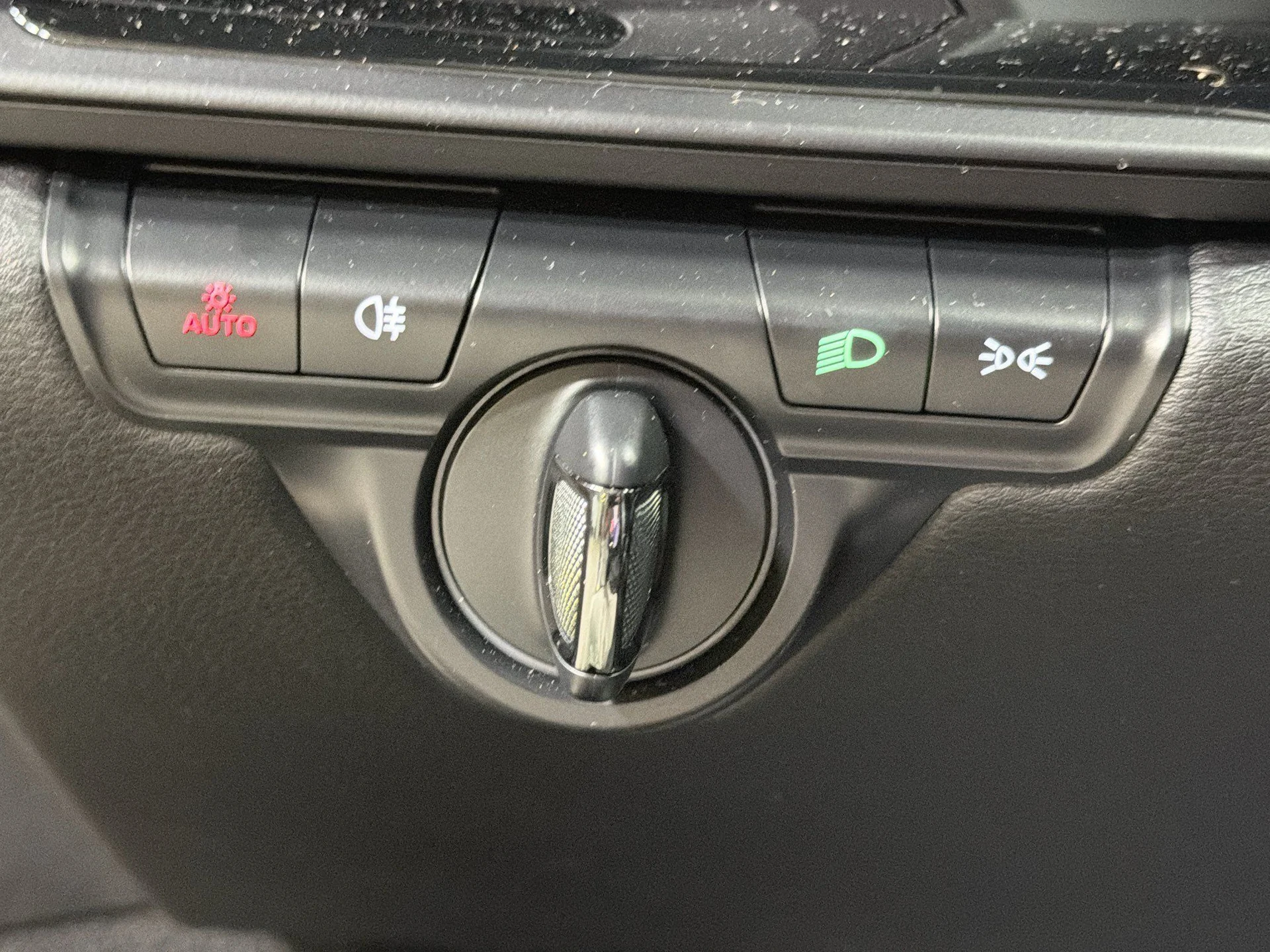 mph031_555420094_f481c76e779e40bad713e5d739be0108_abf2f1676f