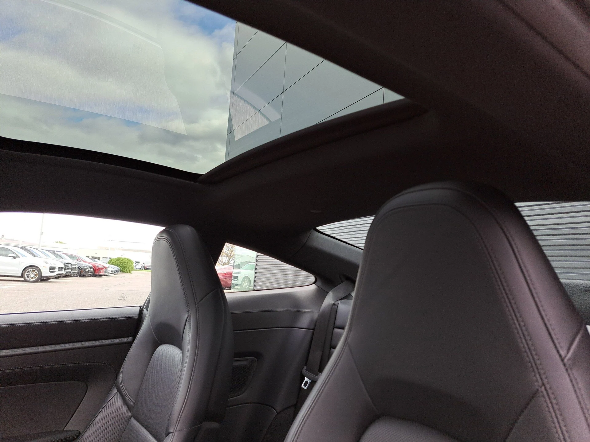 mph031_55773286_b45d83d2ed785f832161562477a28da3x_8667d8c133