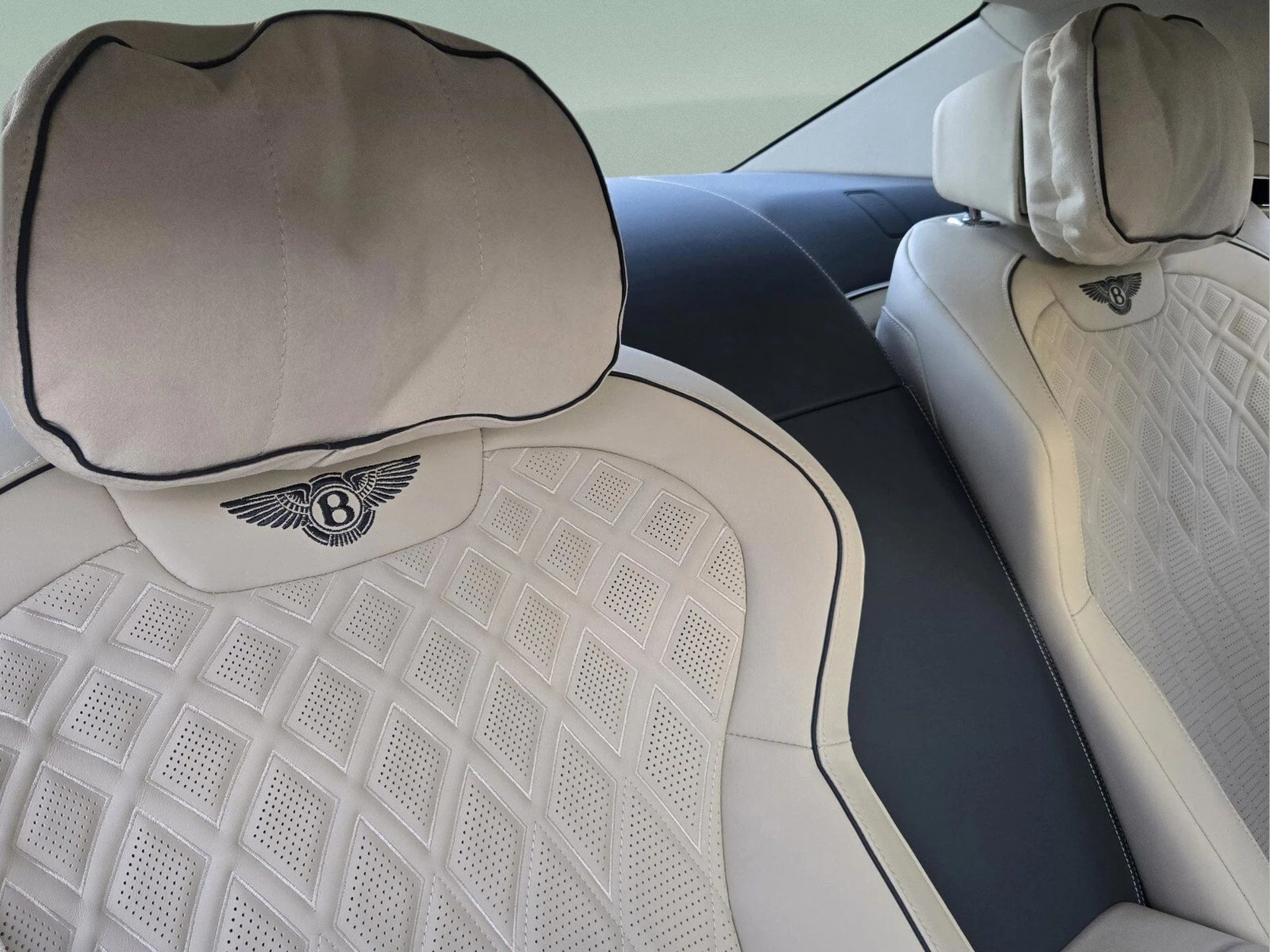 mph031_561088316_5ded8492f862b77a6b1140fa2381b1b9x_88badabf4c