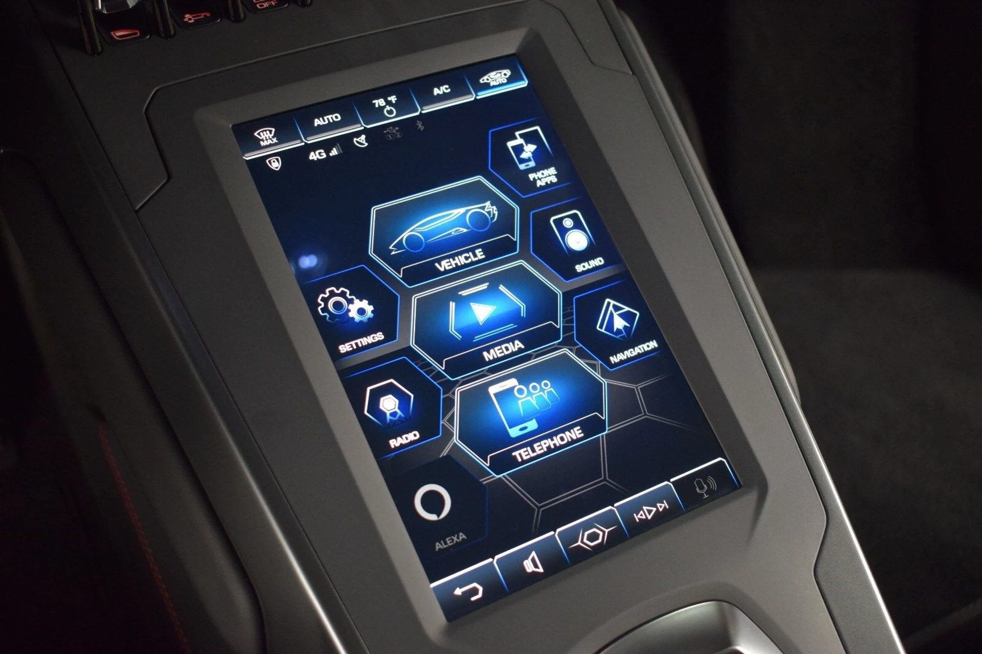 mph031_561190208_15b3a9831a42daec5286771d73a0e816x_ce752d40a4