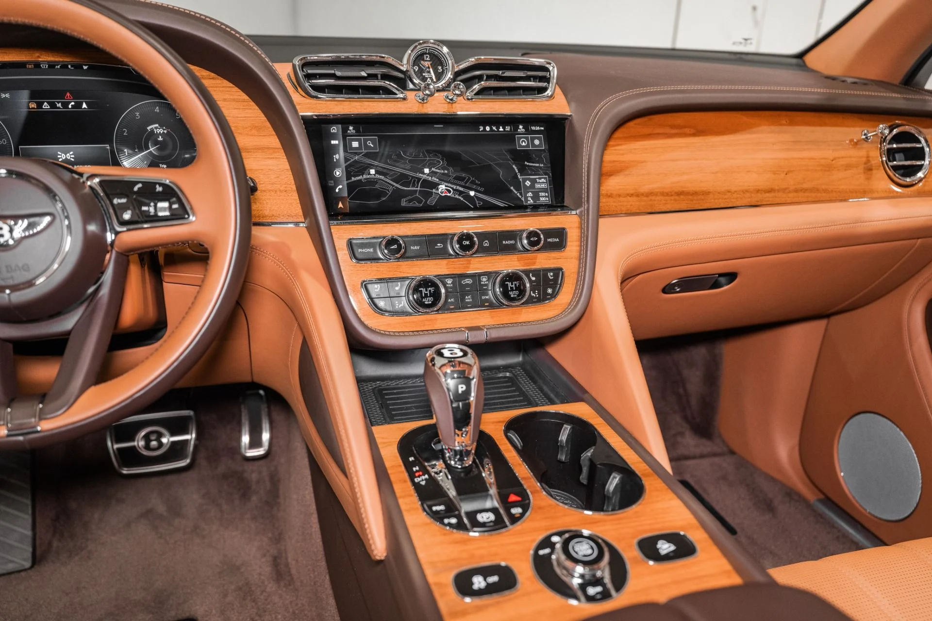 mph031_562673927_Used_2022_Bentley_Bentayga_V8_1792247818_18f96c964b
