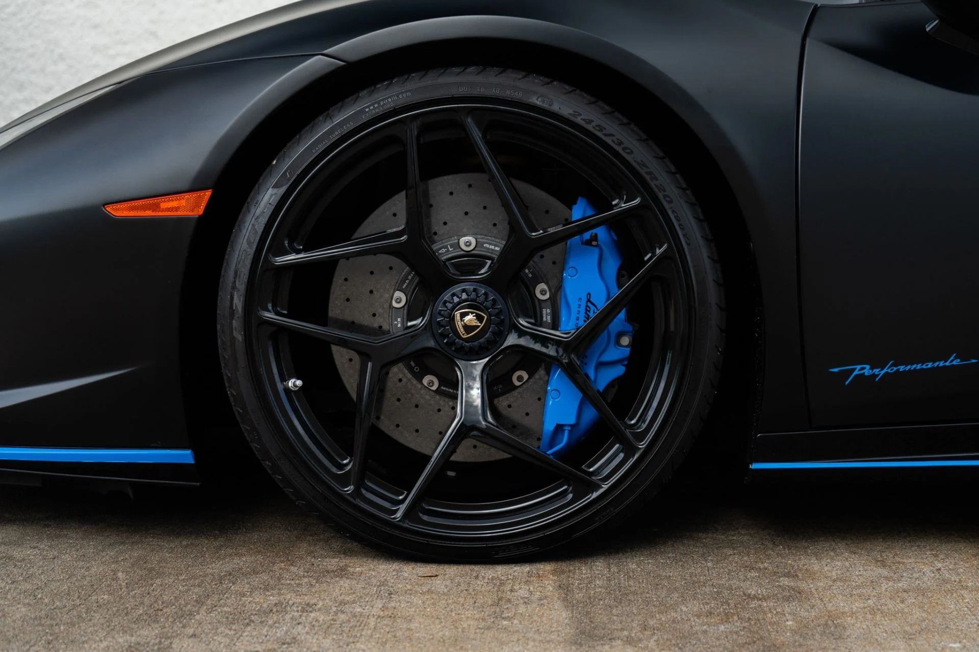 mph031_565842817_Used_2018_Lamborghini_Huracan_LP_640_4_Performante_1776702980_06a0204c49