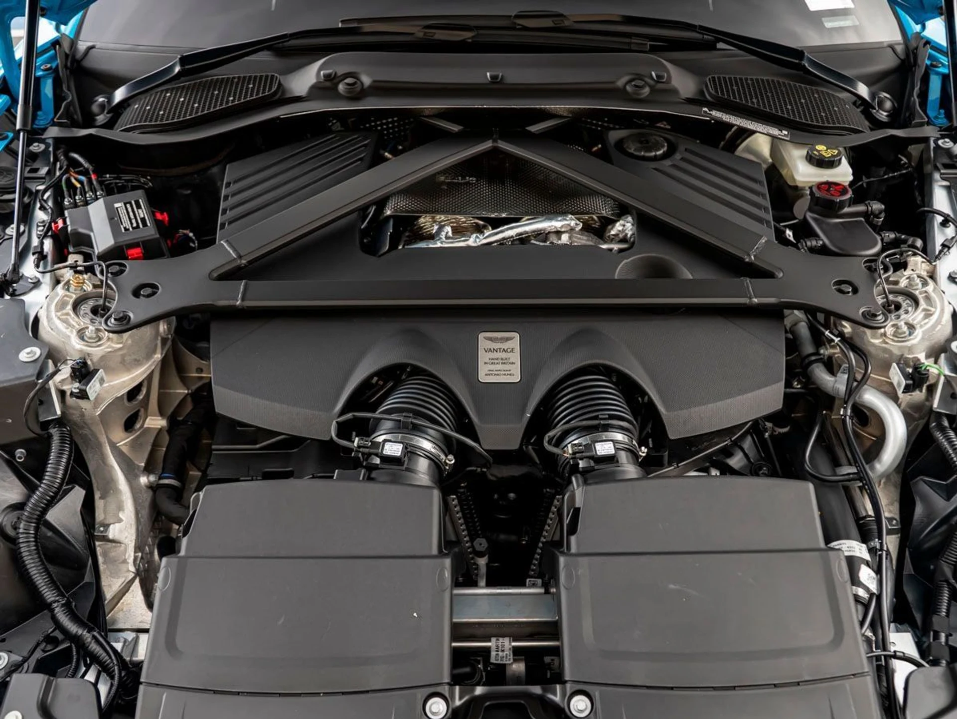 mph031_577225244_32_298c02aa57