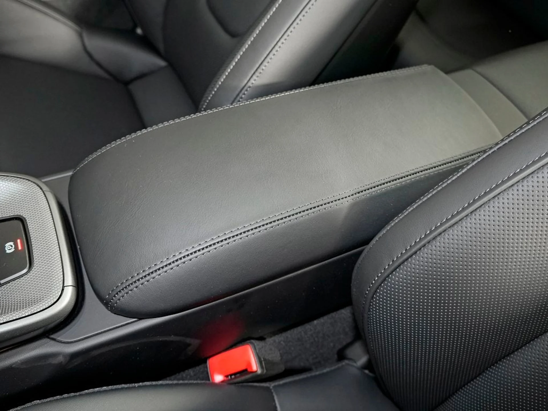 mph031_583539513_32_0e03e79999