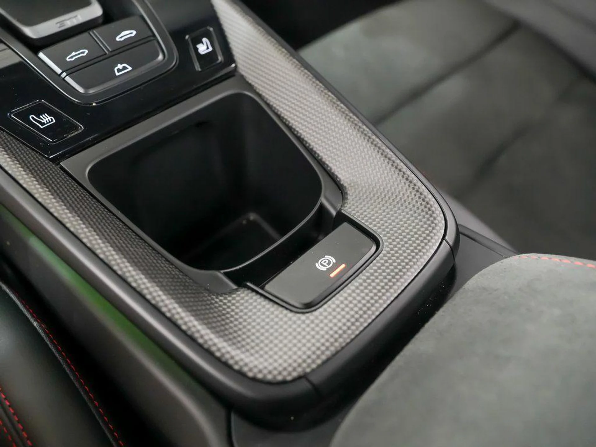 mph031_585336421_v_Drsar9d_T_Vp_Dmc_D2_EC_2zwzhp_Xa8_8efce2ed9f