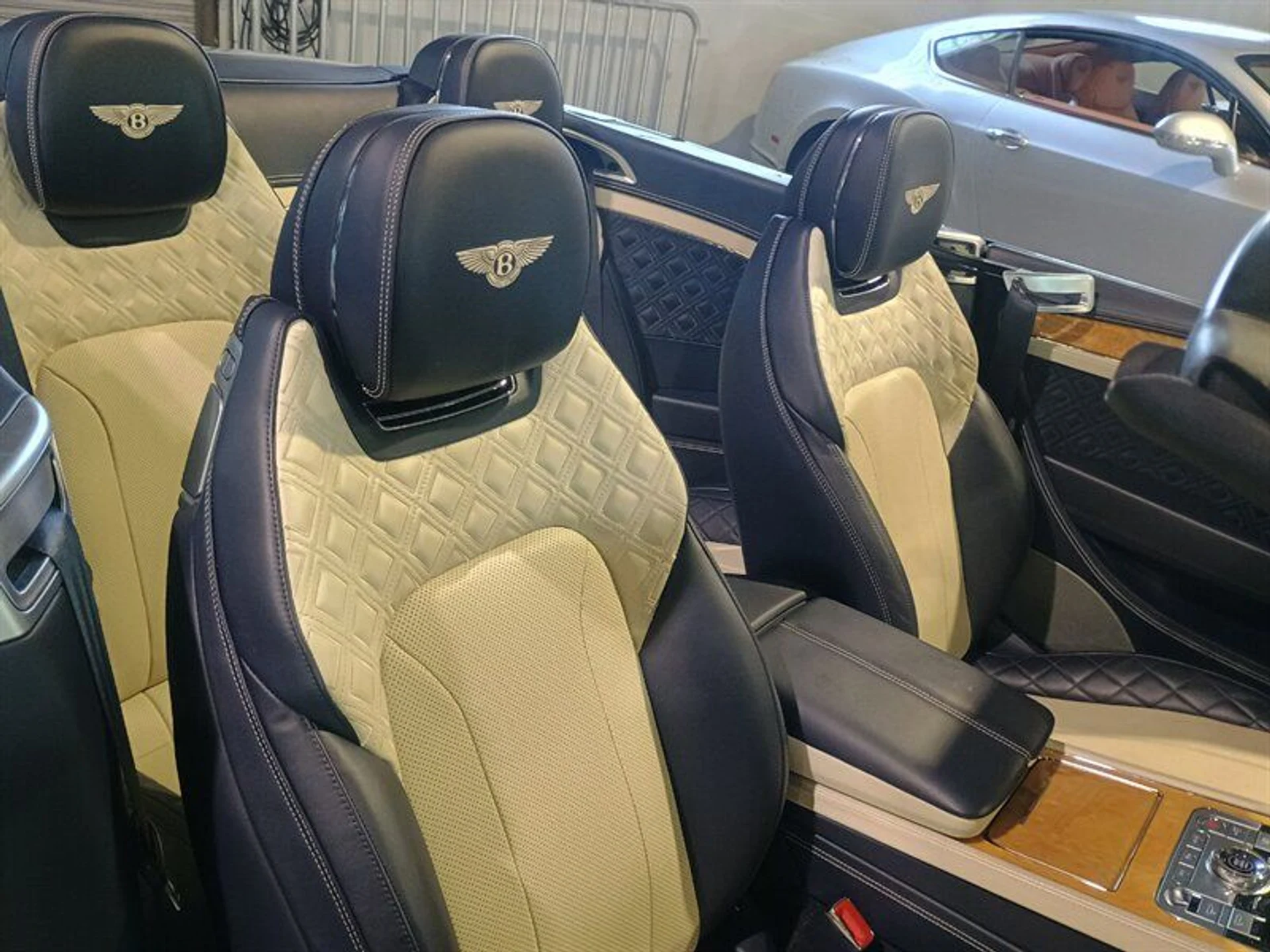 mph031_592429822_634a15eb26_800_d1e66704db