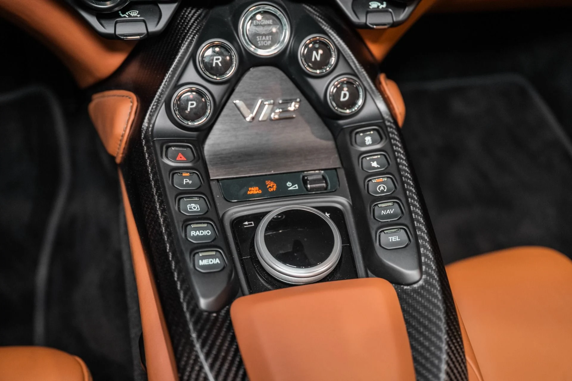 mph031_596964721_Used_2023_Aston_Martin_Vantage_V12_1787760014_551f6a3897