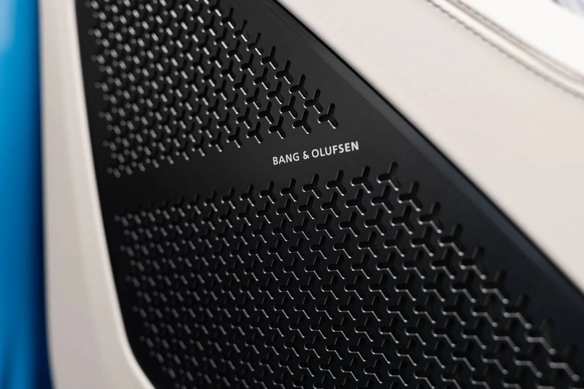 mph031_597052730_3d5acd23183bd2f5a0b4c47c4a613512x_02de42d636