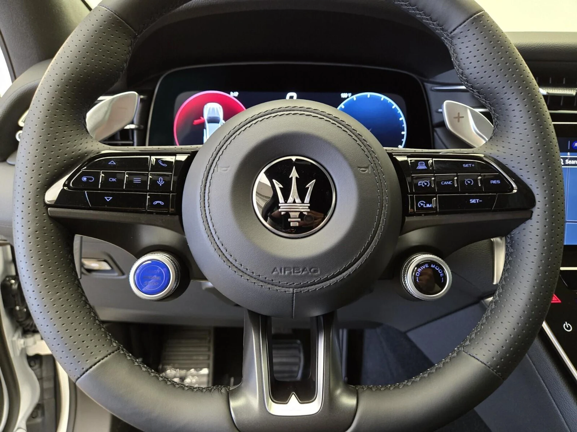 mph031_602943018_New_2024_Maserati_Grecale_GT_1753247537_a8211f0b92