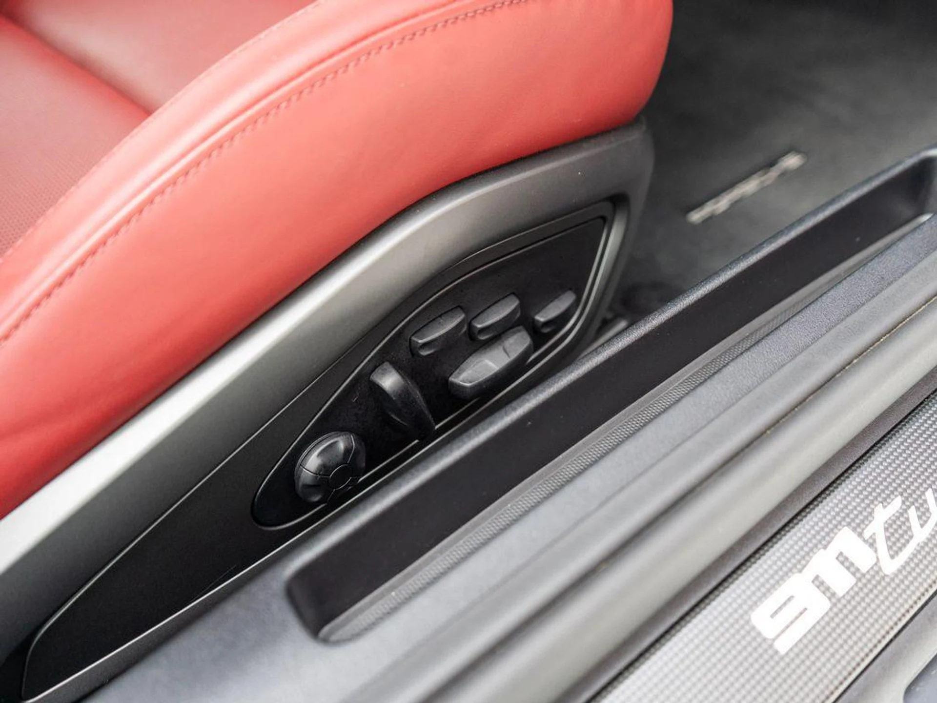 mph031_606048943_Qvy4fp_CPC_Ynfl_F_Sc_Fj3z_Qs_QB_Kg_4f884f72df