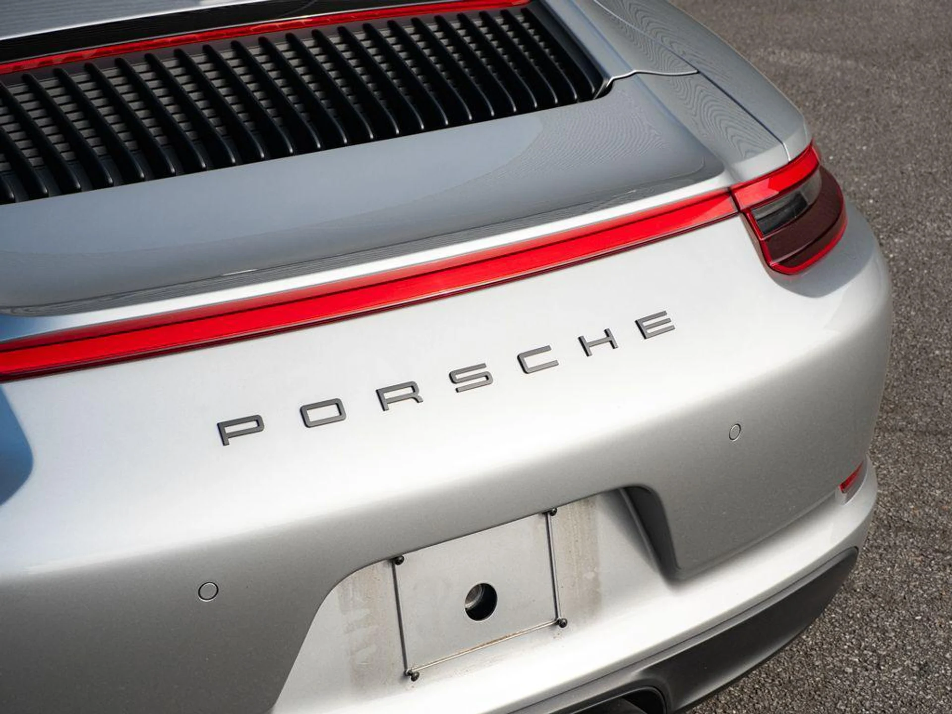 mph031_609996226_Pj_So_K4s_T_q3s_O_2_Ysqo5f_VY_Bck_Y_3805674563