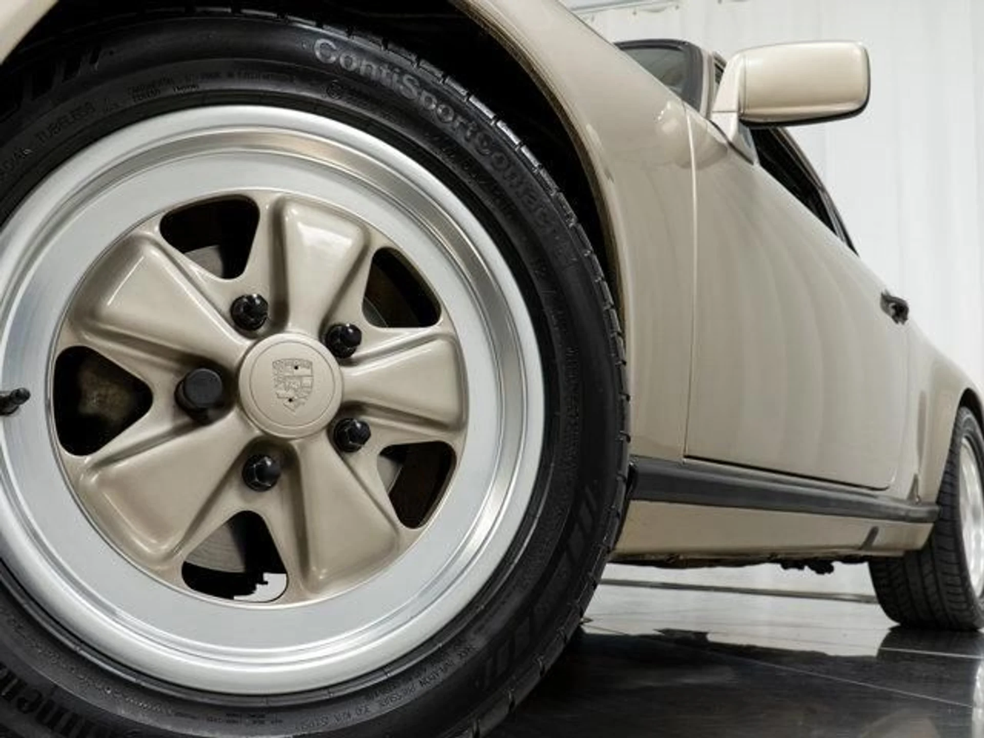 mph031_616906305_ds_Ppjv1n_Tbwdq3_v_OD_5_N_Hwxl_Mo0_1af032d53e