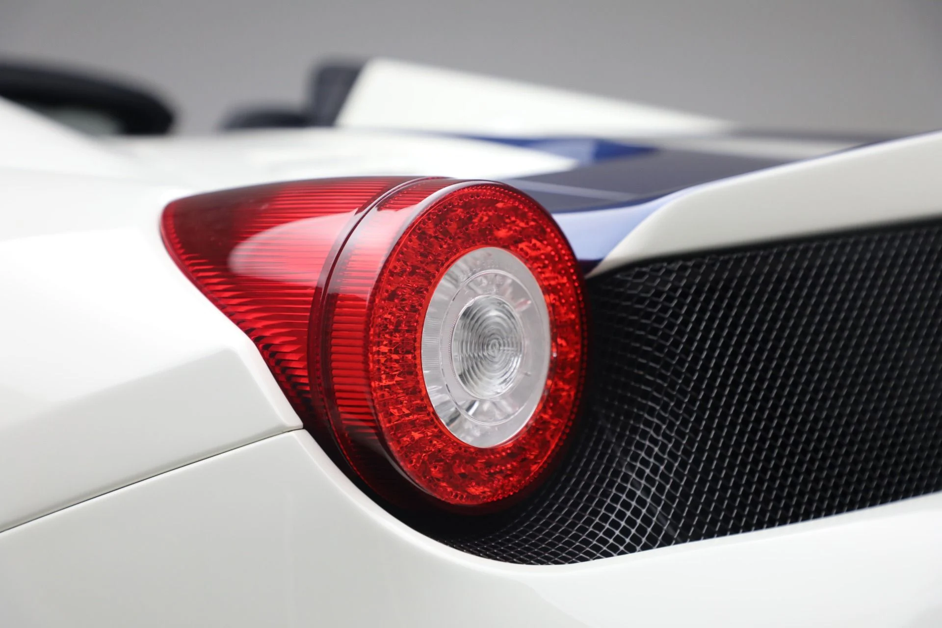 mph031_6212713_Used_2015_Ferrari_458_Speciale_1738699258_7324063196