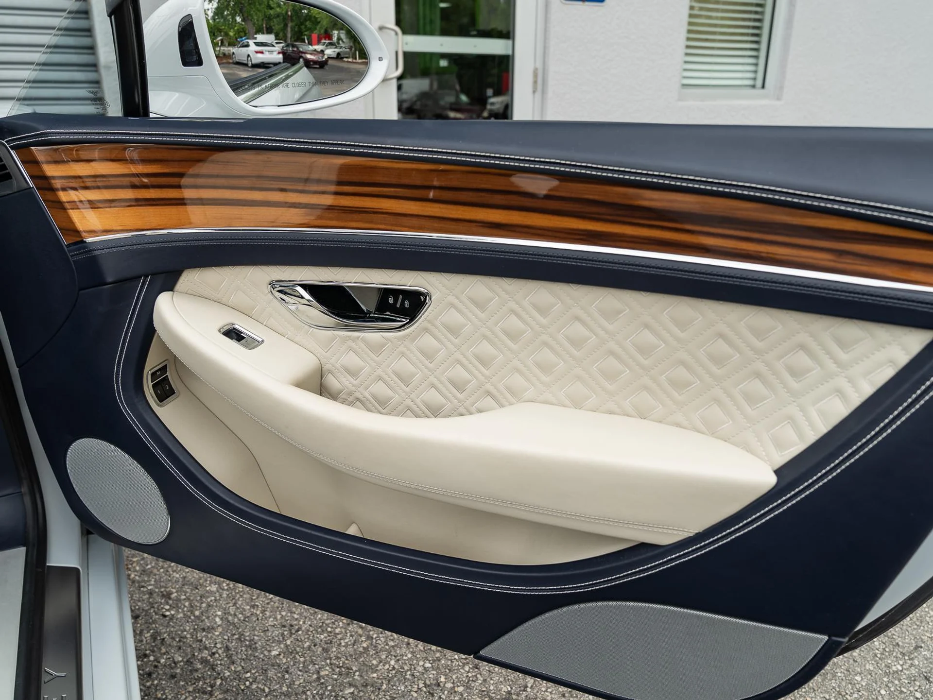 mph031_633693394_Used_2021_Bentley_Continental_GTC_Mulliner_GT_Mulliner_V8_1775769041_5a397d73ad