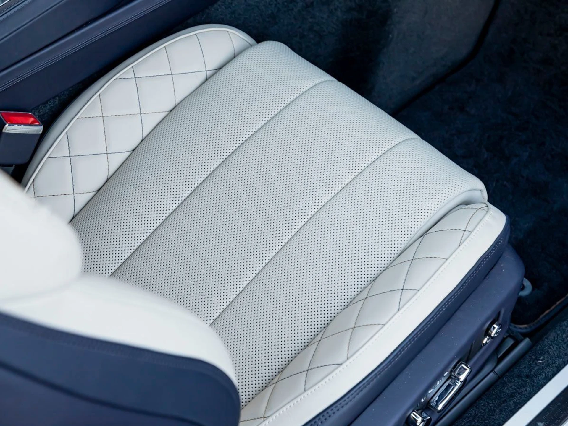 mph031_636600312_32_89ef38972a