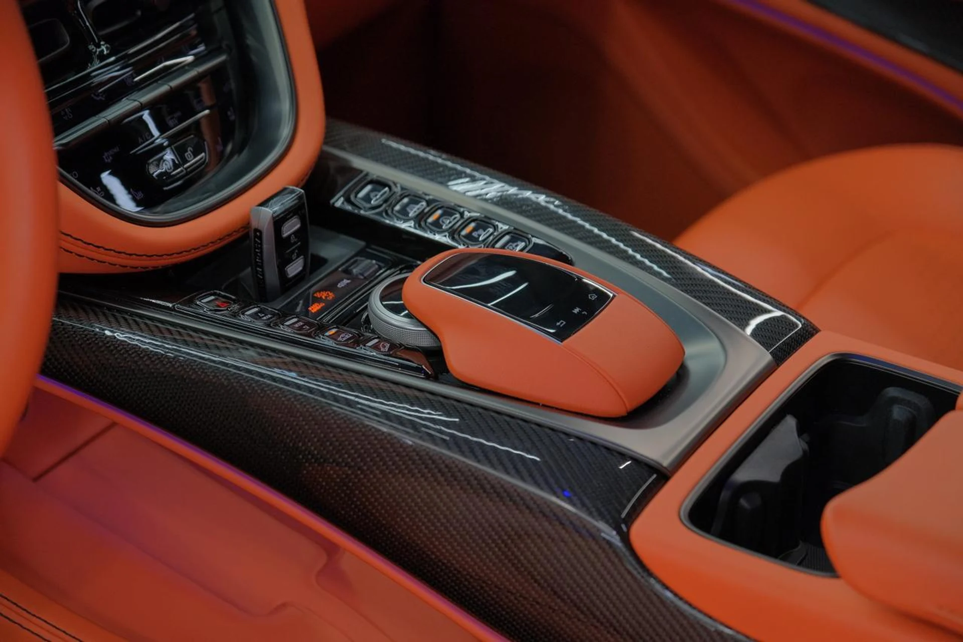 mph031_644280417_2eee1045d04659c2094e155123e3f84e_33b51262a9