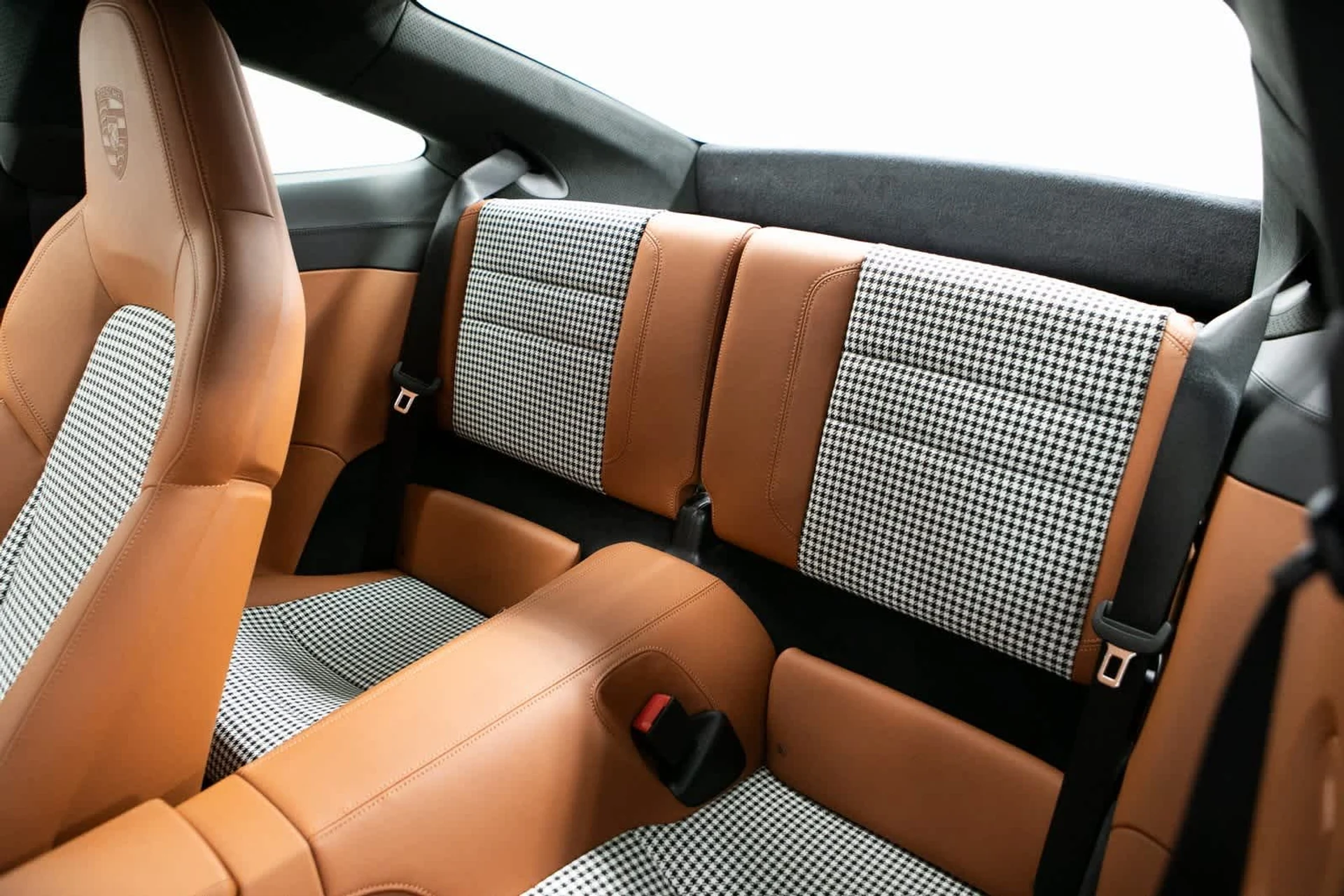 mph031_646200584_6879f320b513c738f03debd59baad6f7x_c2ffebe9cb