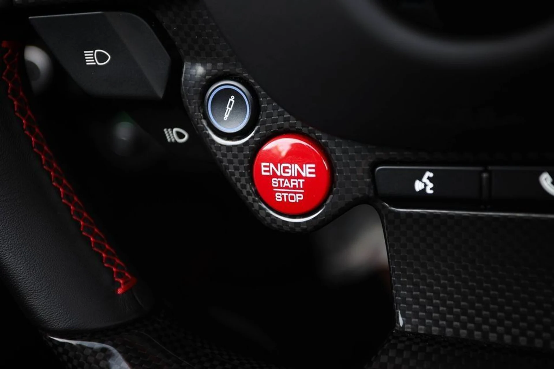 mph031_649925498_5baf76675fe181b7e63d8c7481a63ca0_f0f1b86eed