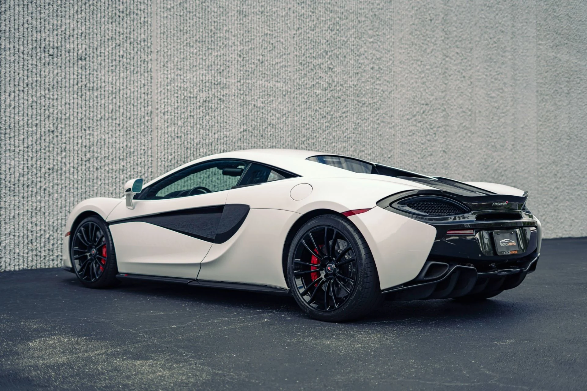 mph031_660129066_Used_2016_Mc_Laren_570_S_w_a_236_K_MSRP_LOADED_w_MSO_Carbon_Options_1776279774_73461a8b76