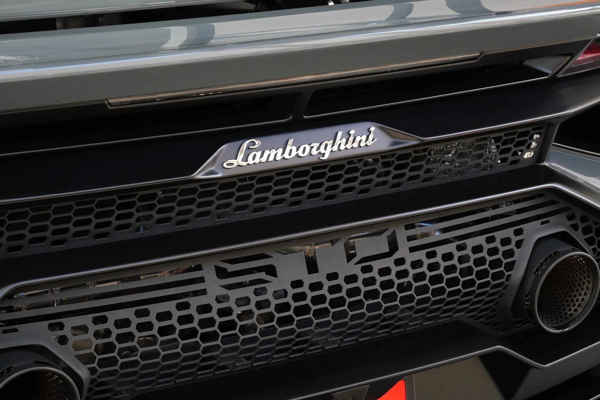 mph031_661471980_Used_2022_Lamborghini_Huracan_STO_VF_Supercharger_HRE_Carbon_Fiber_Wheels_1784928599_a8a56207fd
