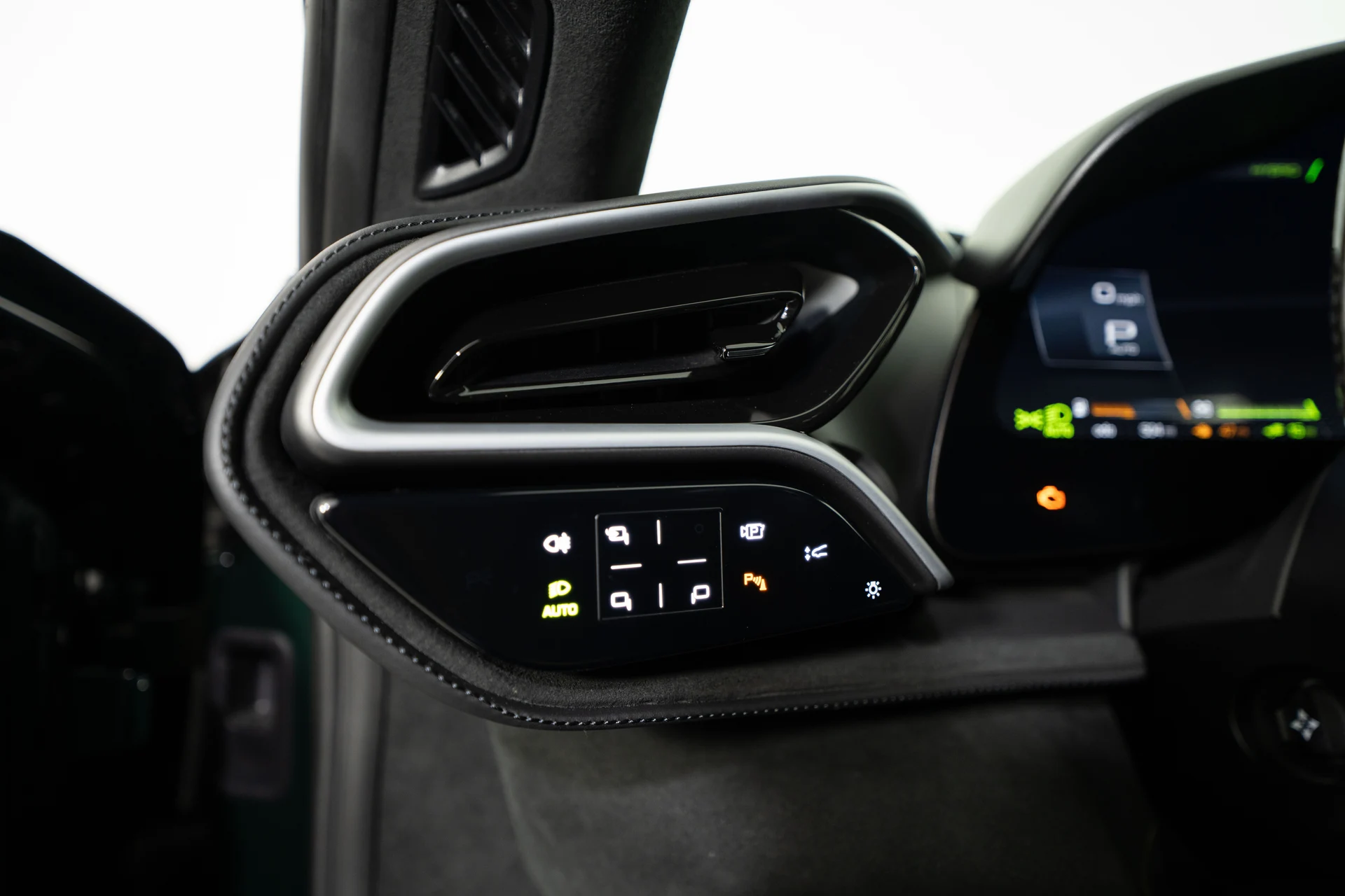 mph031_664686667_6c48031a0209bb7c7ce402b6627d5226_46570ce018