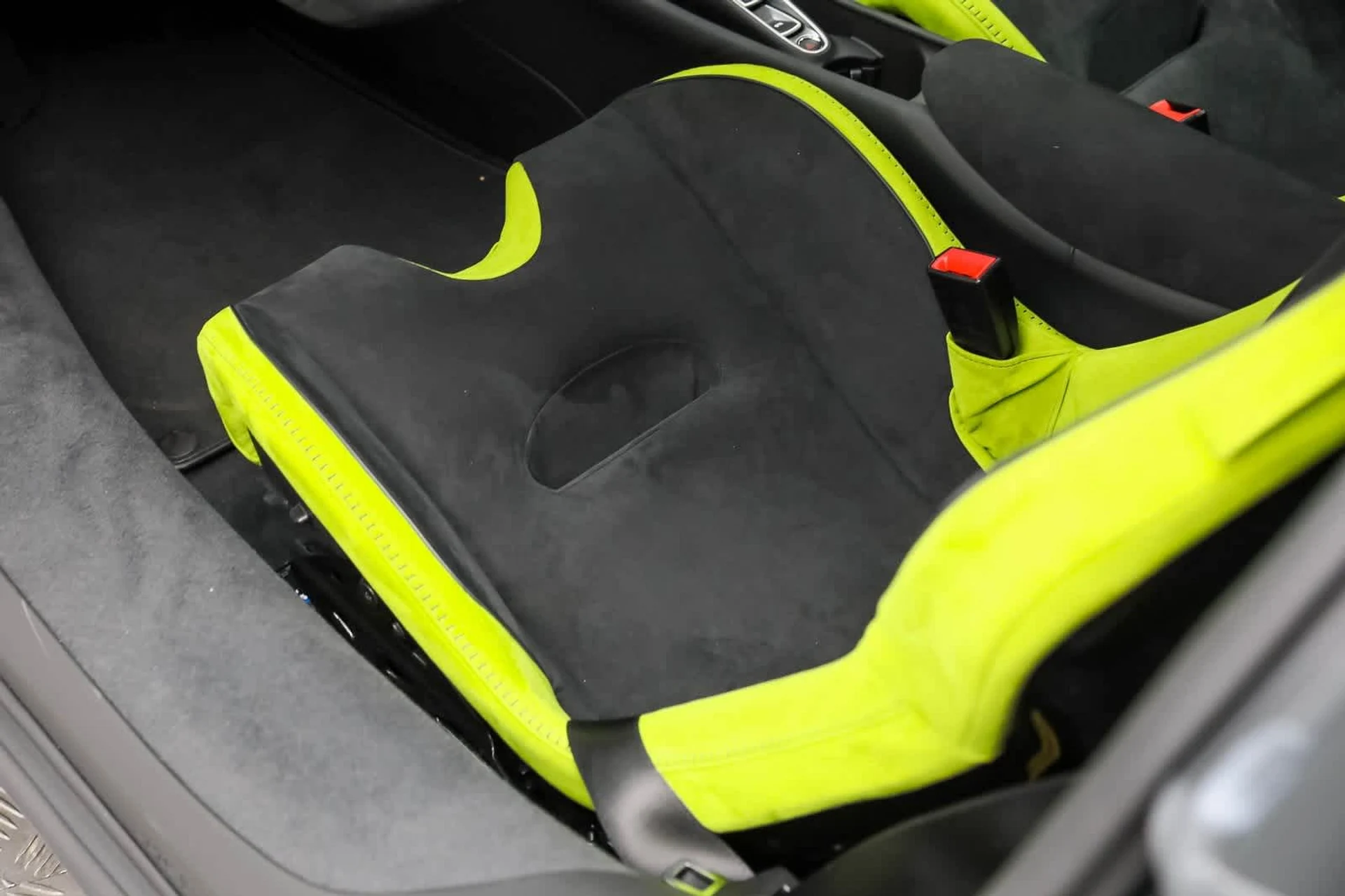 mph031_673594848_32_b937882f10