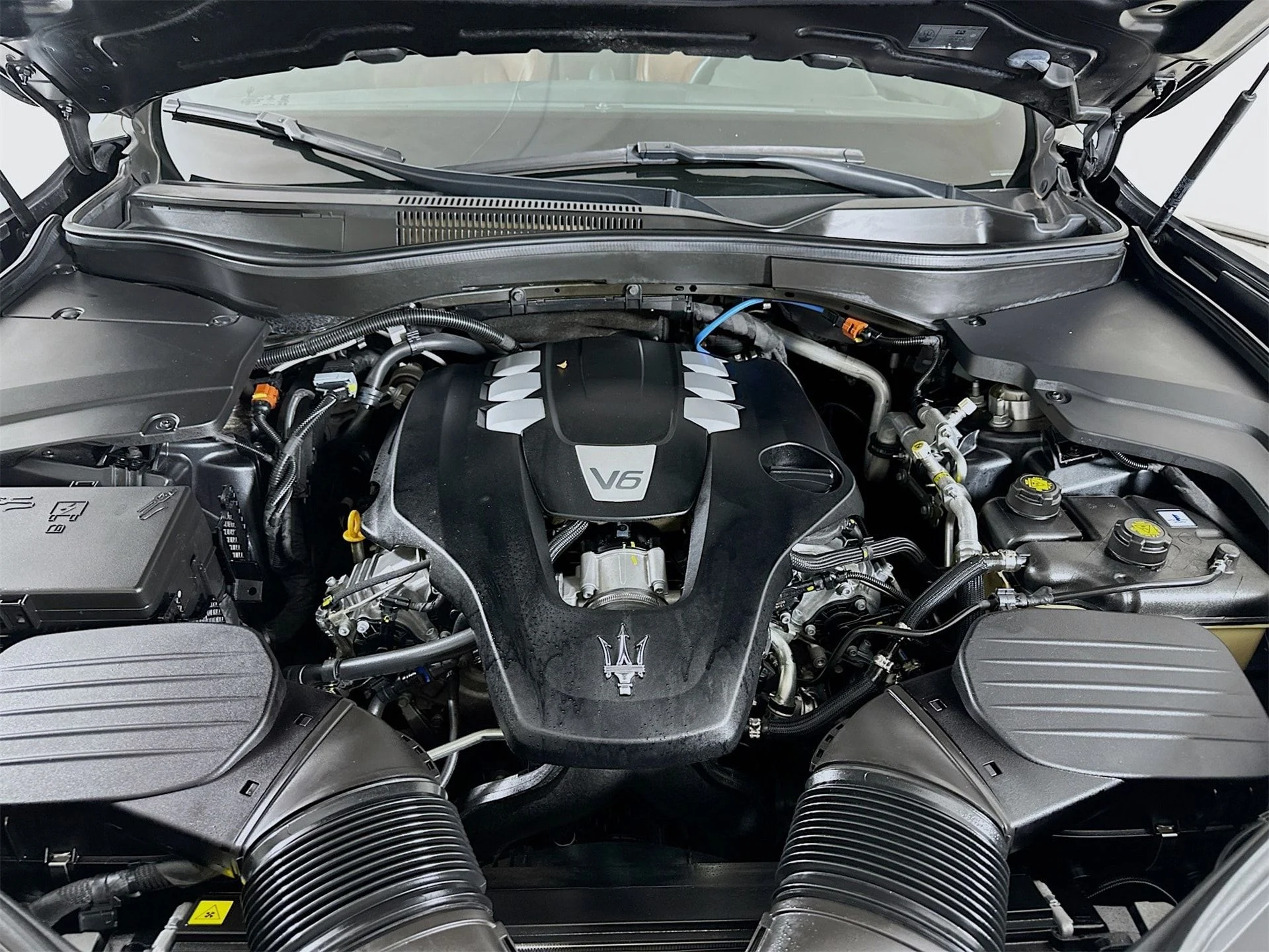 mph031_676992296_2ebeeba2797161391a15236e6e0700bfx_8c8c7f95d5