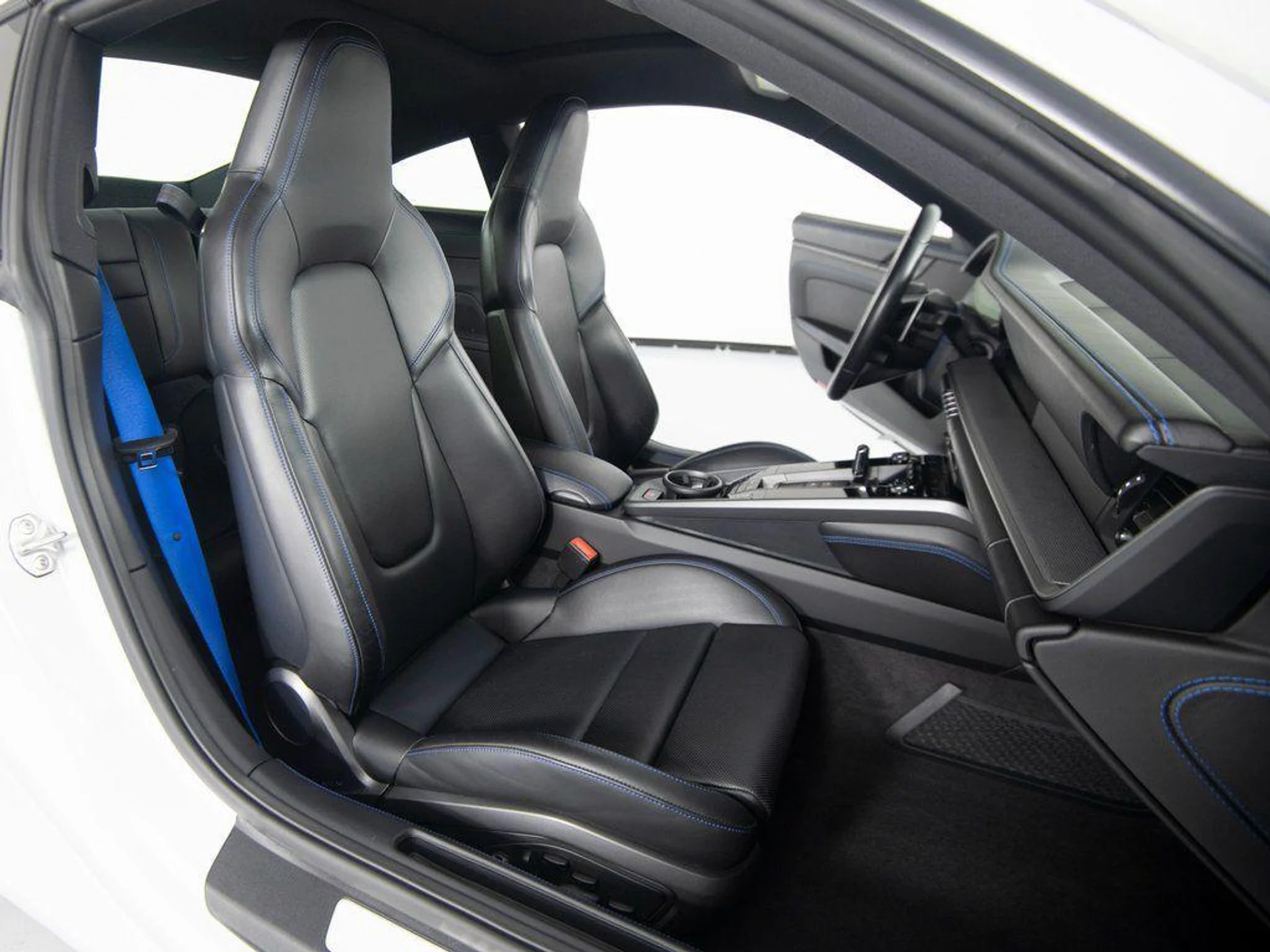 mph031_677228867_Ft_P5pzt8xk0_Xbfam_MJ_Bia0_AJNI_44bbc7e7b4