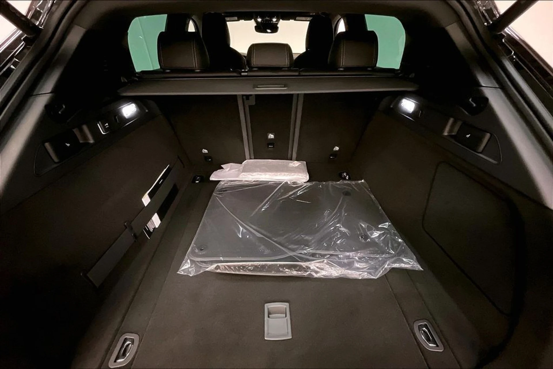 mph031_677495008_da5ad3dd6798110c8a26679a73e702c0x_9a3a9a0919