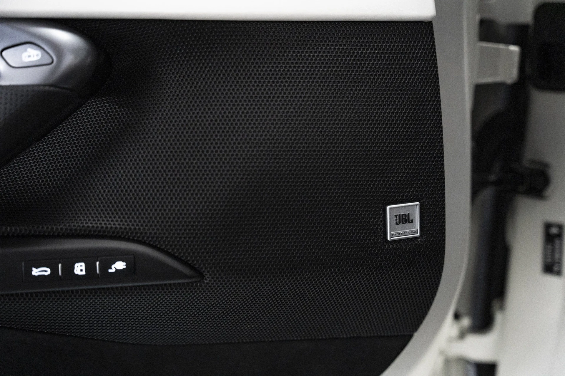 mph031_693709156_0df102a1b43b432c95dd0521ab0a78fa_f553082e5e