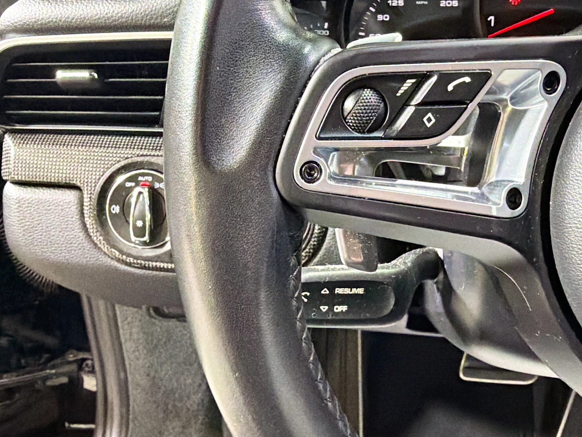 mph031_697036054_1286036464f9f06f328ba8e3533266a1_0eef0824a4