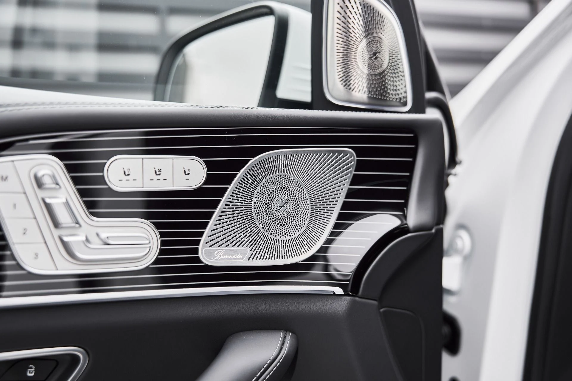 mph031_700755077_Used_2026_Mercedes_Benz_GLS_Maybach_GLS_600_1777160244_b975aa6588