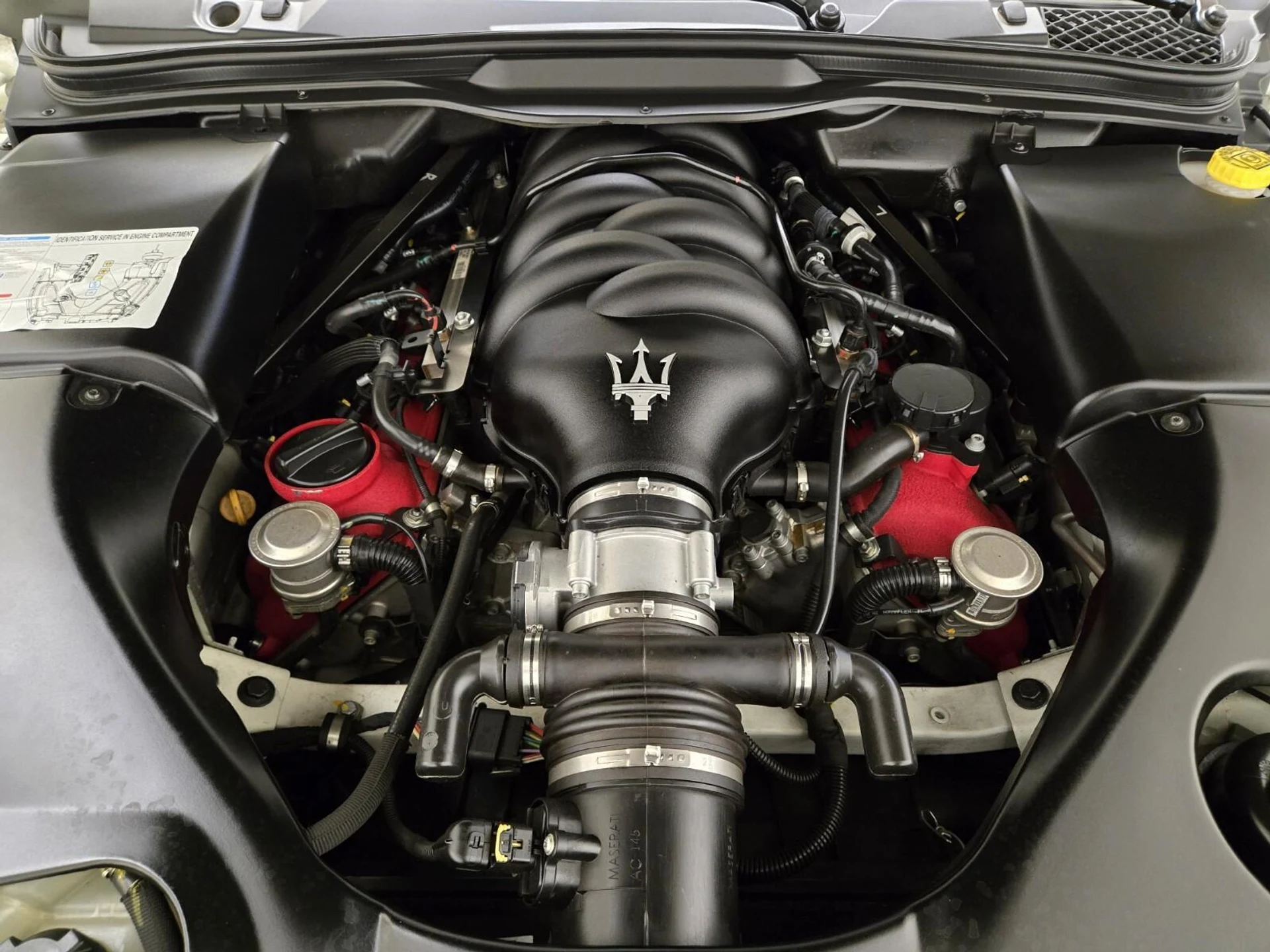 mph031_705658469_Used_2018_Maserati_Gran_Turismo_Sport_1759820267_a72414e6d3