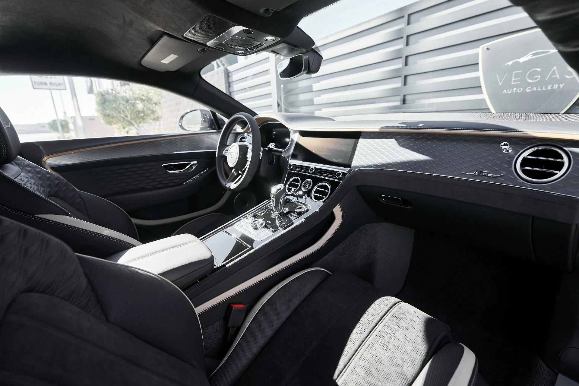 mph031_708157021_Used_2025_Bentley_Continental_GT_Speed_1765227167_0067c62325