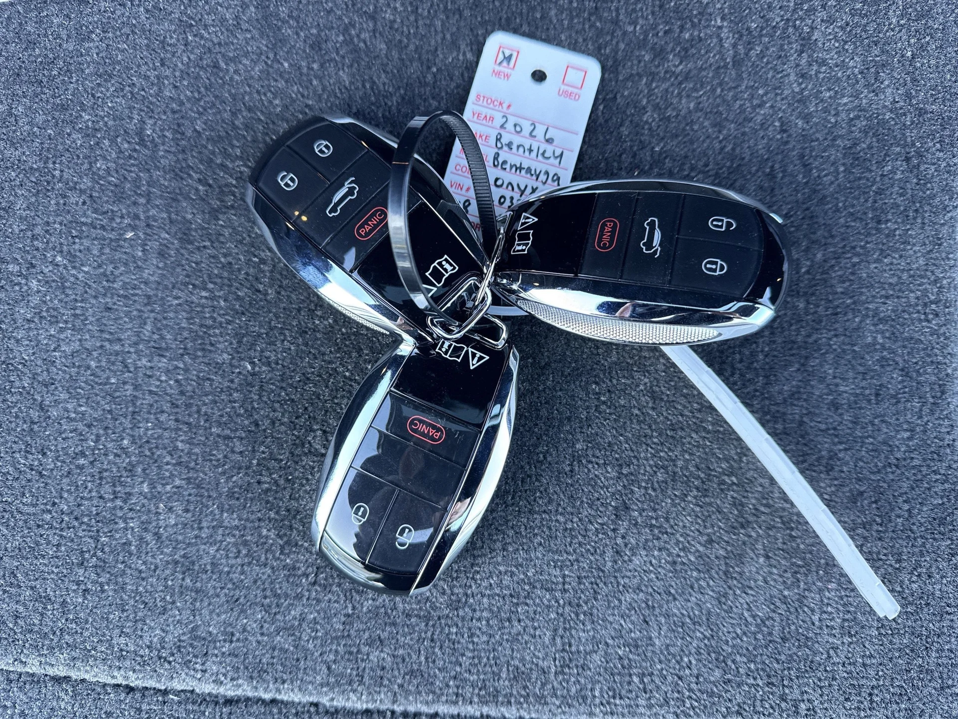 mph031_711141587_6c2d1304fd9972cd969eb235bd3dc52cx_ae826af79f