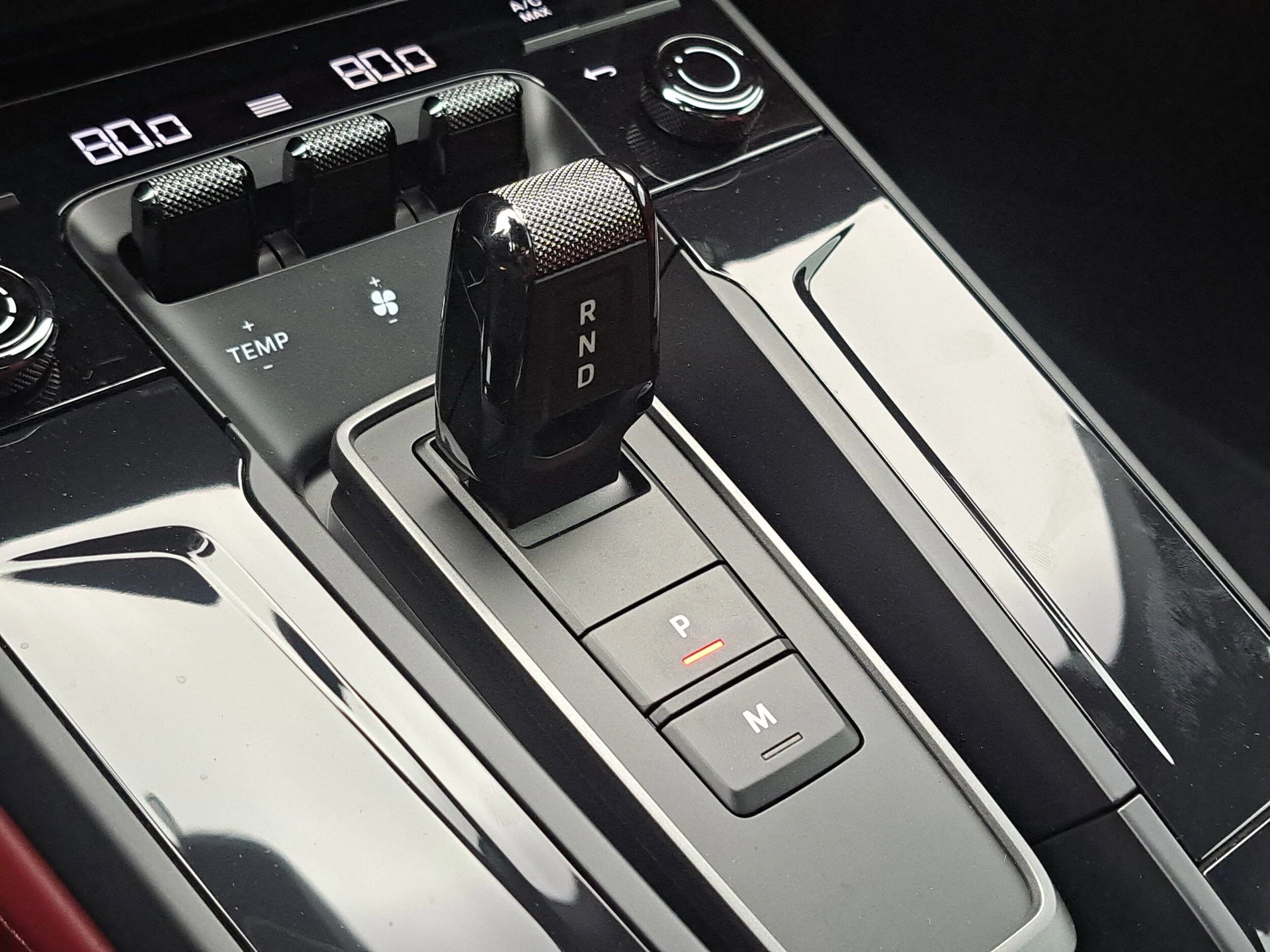 mph031_711796562_bc9076b9d5302b2391548ec2254b2e40x_bc0793dc0c