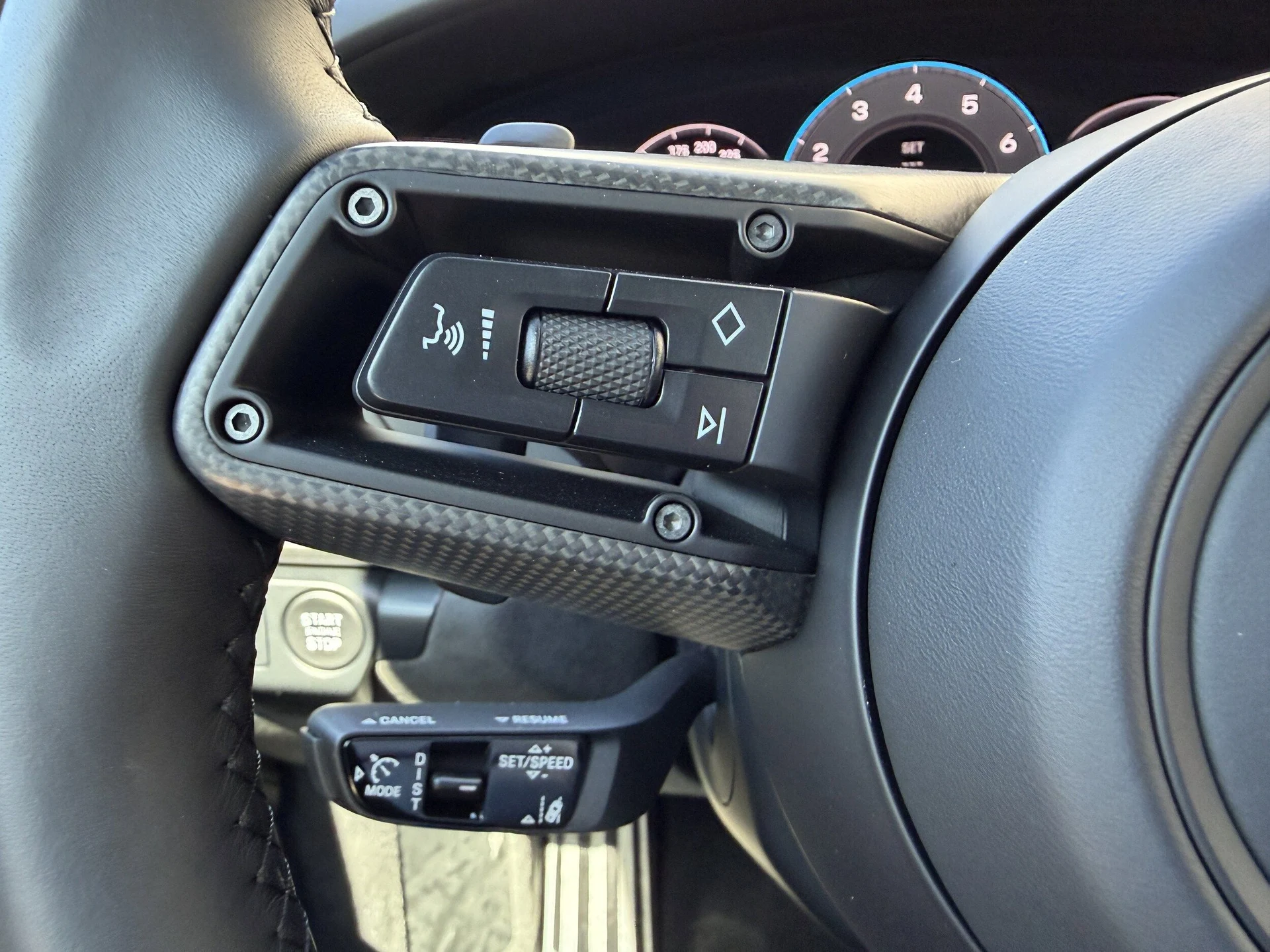 mph031_717417158_5b35122cfcbb60aaf11bdc368bd19581x_064964ee9a