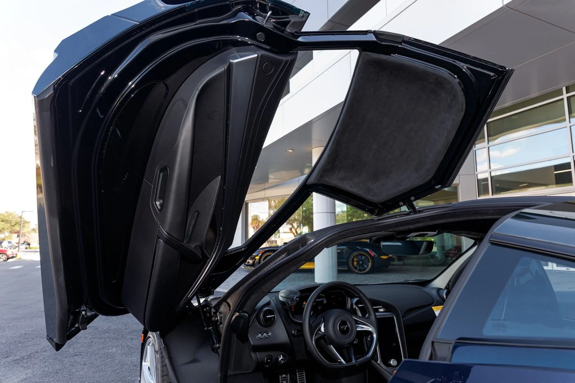 mph031_722633444_646_p32_l_3ad0e52f79