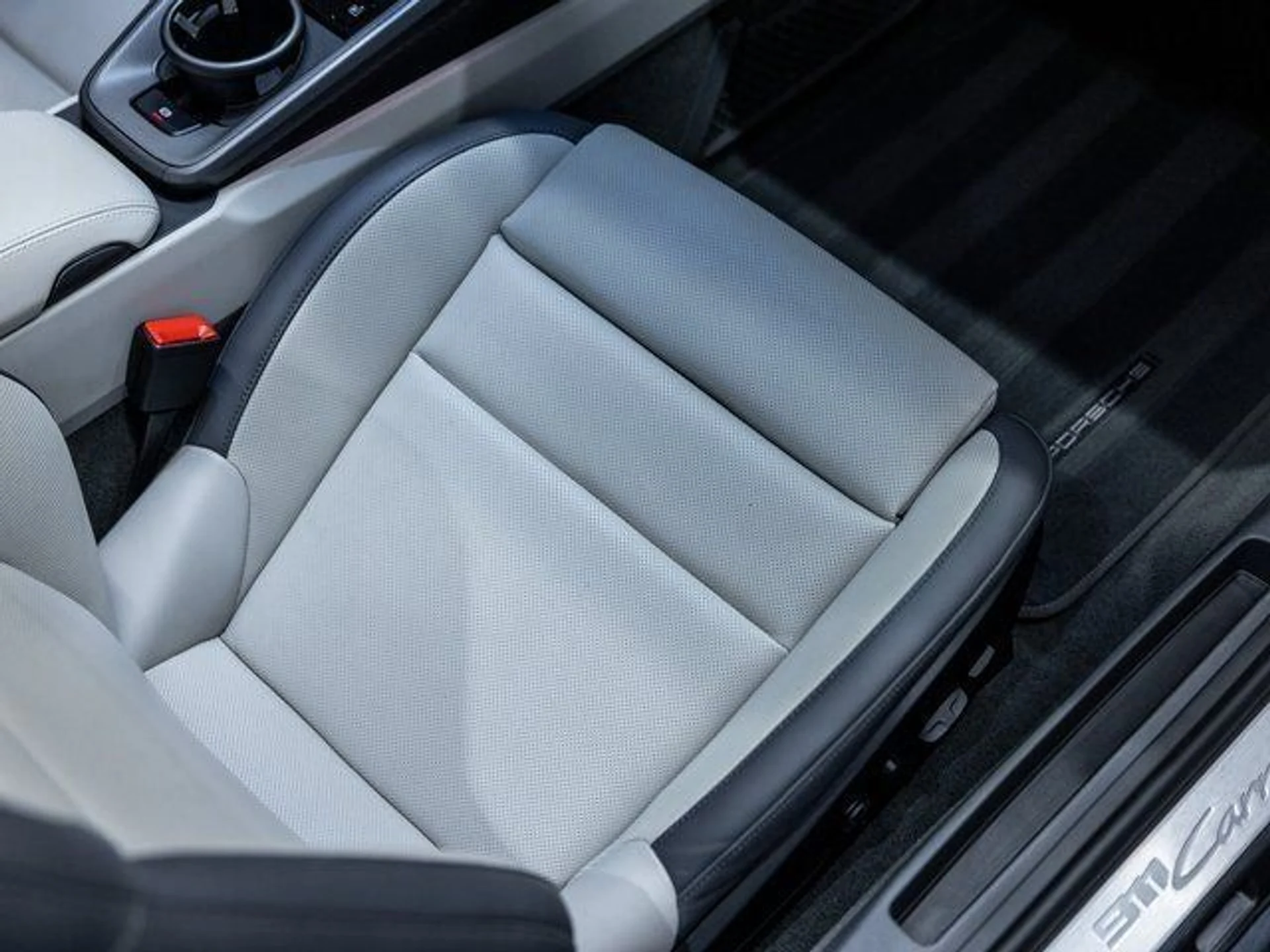 mph031_738315737_32_a6f03de9f9