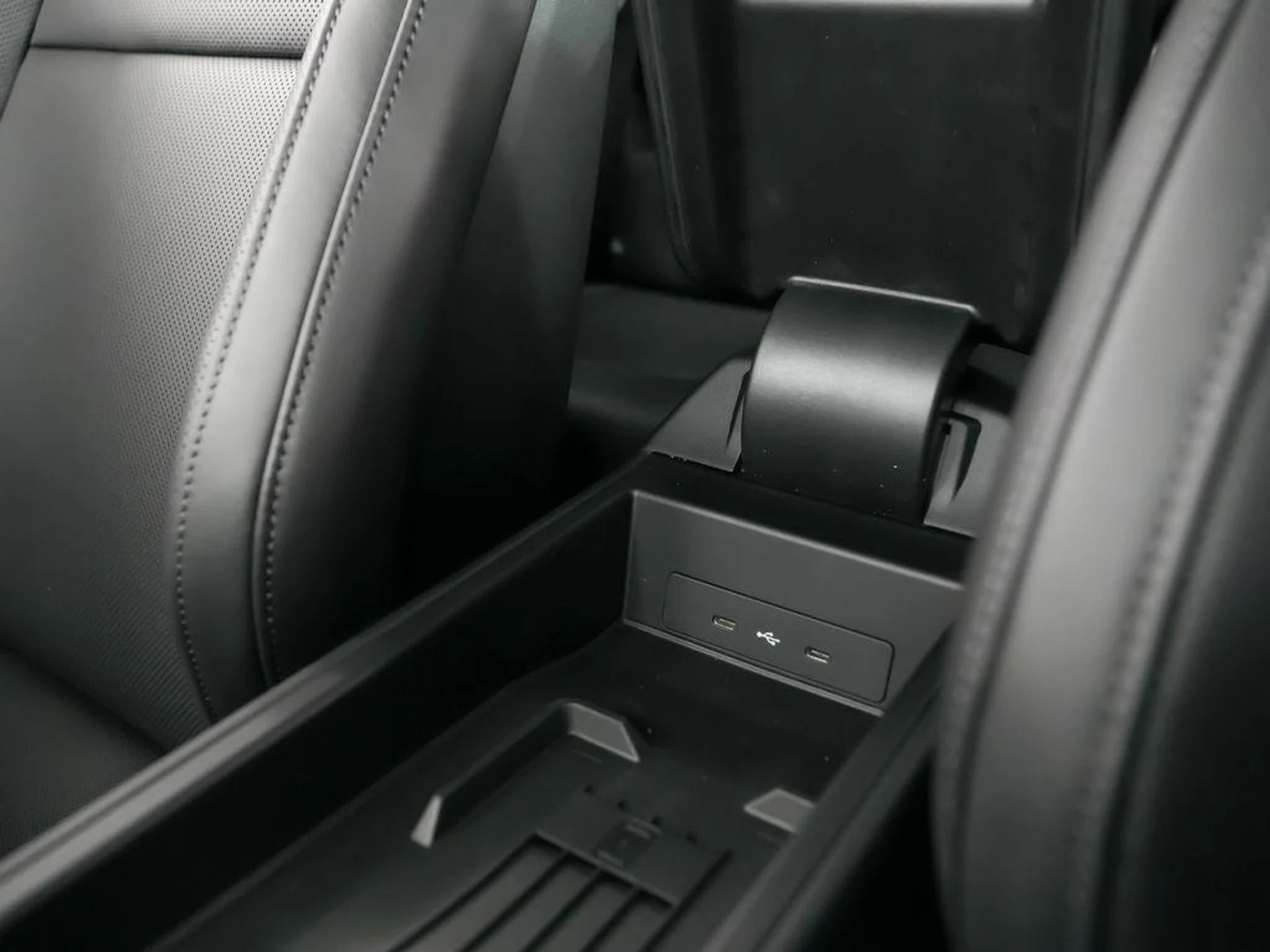 mph031_738570763_SB_4s_C2_Hjyshm_WI_Hqq3cui_Lu_Ze_PA_a9be390c0f