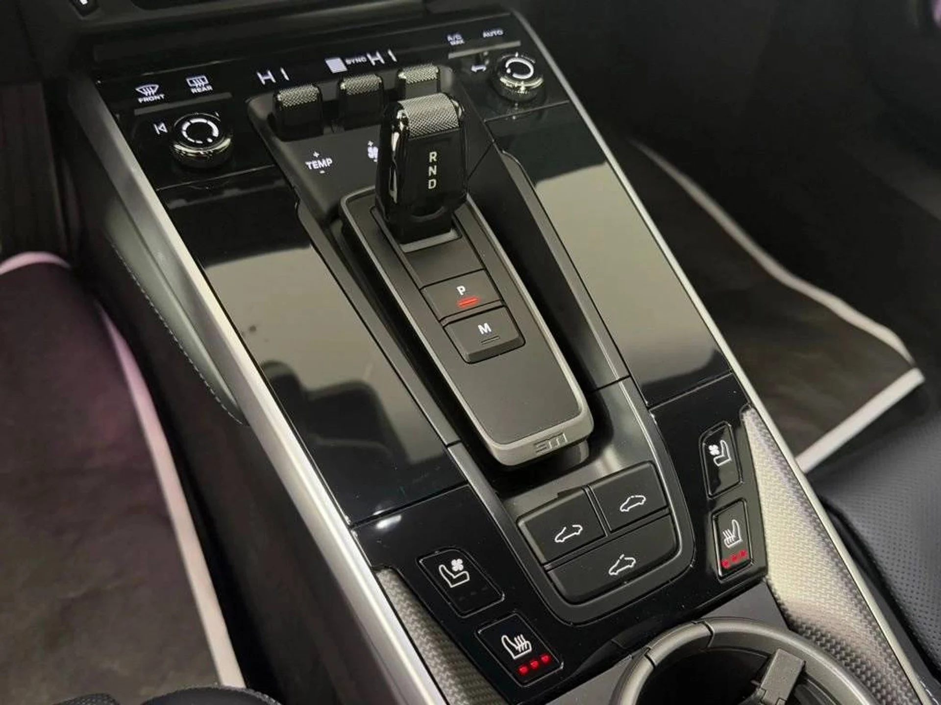 mph031_740413202_1280_c5b06127a1