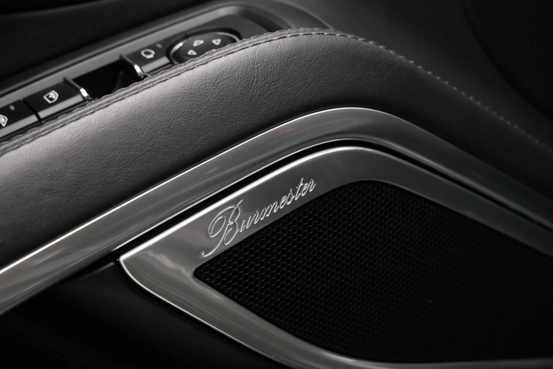 mph031_744648811_Used_2019_Porsche_911_Turbo_S_Cabriolet_1756135575_9c71889b56