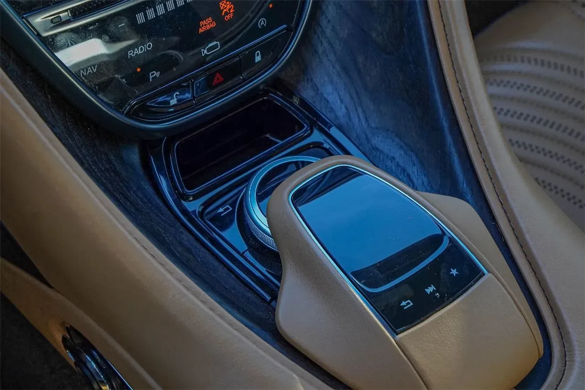 mph031_745623188_10e0b33c831449bc8001e6c68fca1134_a36337a332