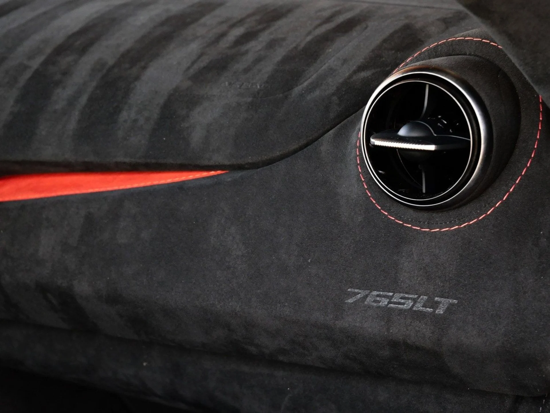 mph031_748162635_1f9c51f92780f5aaeb706c3e9bbe577fx_fa723a7b3d